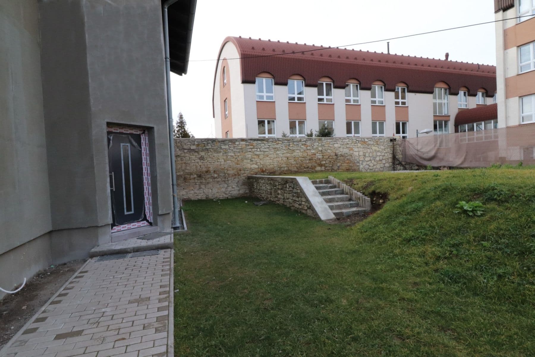 2 bedroom with open-plan kitchen flat to rent, 64 m², Nad Vápenkami, Kladno, Středočeský Region 2 bedroom with open-plan kitchen flat to rent, 64 m², Nad Vápenkami, Kladno, Středočeský Region