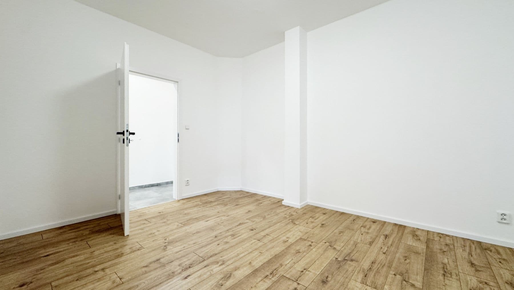 2 bedroom with open-plan kitchen flat to rent, 64 m², Nad Vápenkami, Kladno, Středočeský Region 2 bedroom with open-plan kitchen flat to rent, 64 m², Nad Vápenkami, Kladno, Středočeský Region