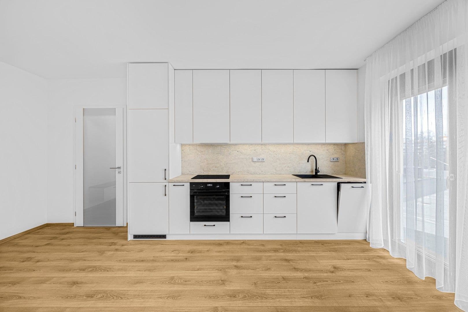 1 bedroom with open-plan kitchen flat to rent, 42 m², Pekařova, Prague, Prague 1 bedroom with open-plan kitchen flat to rent, 42 m², Pekařova, Prague, Prague