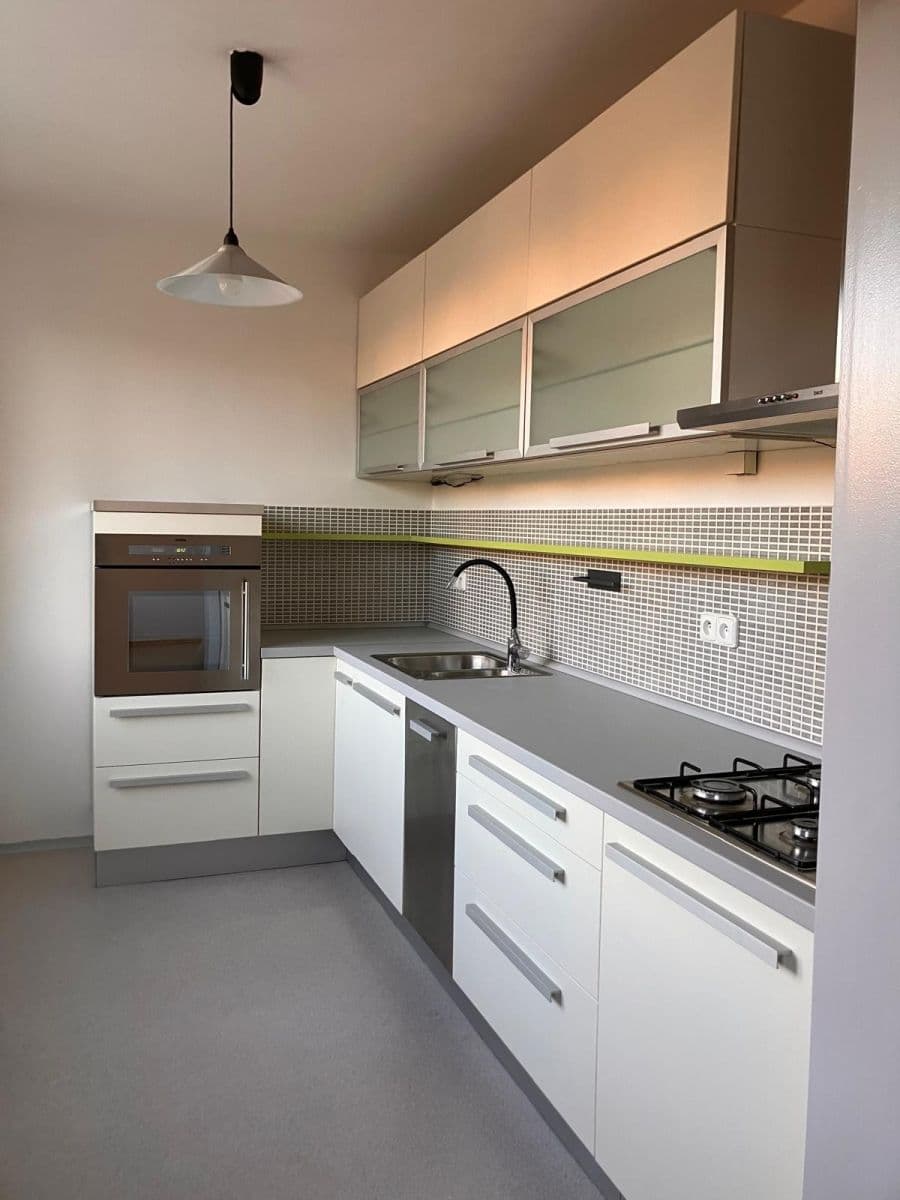 2 bedroom flat to rent, 68 m², Zárubova, Prague, Prague 2 bedroom flat to rent, 68 m², Zárubova, Prague, Prague