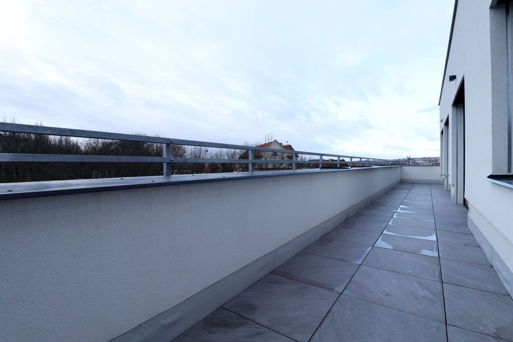 1 bedroom with open-plan kitchen flat to rent, 54 m², Spojovací, Prague, Prague 1 bedroom with open-plan kitchen flat to rent, 54 m², Spojovací, Prague, Prague