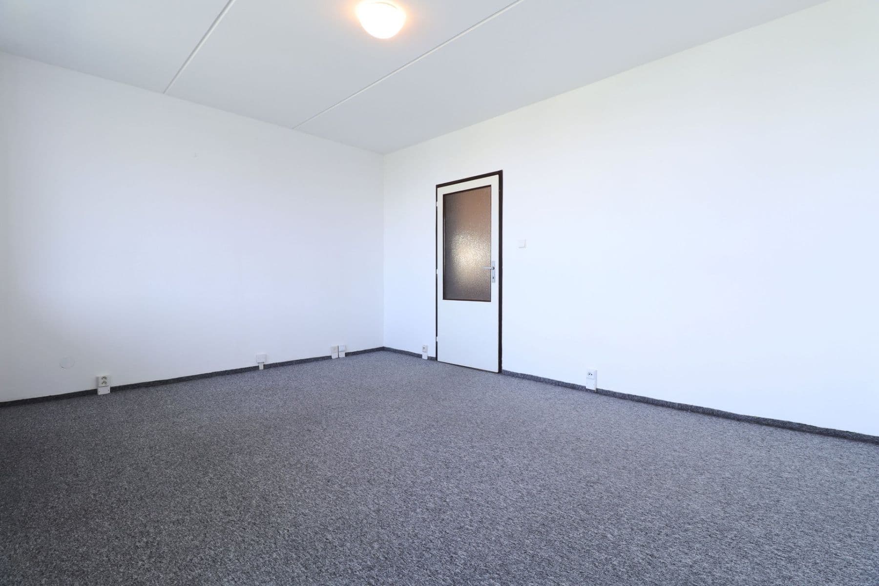 Studio flat to rent, 28 m², Svídnická, Prague, Prague Studio flat to rent, 28 m², Svídnická, Prague, Prague