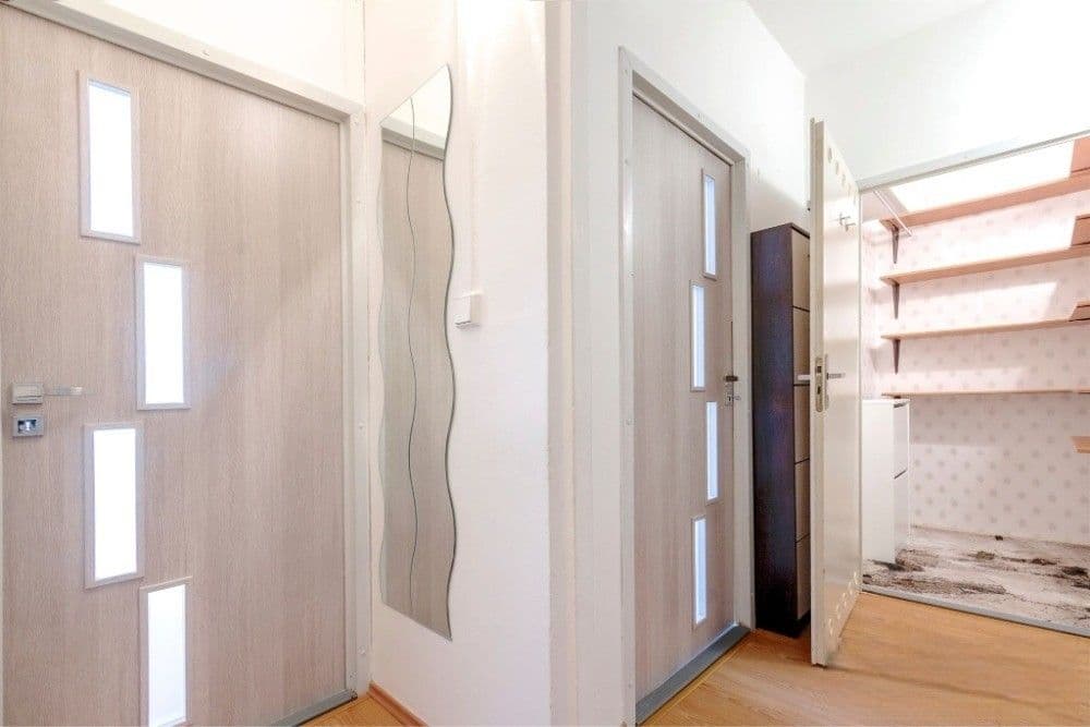 1 bedroom with open-plan kitchen flat to rent, 46 m², Lonkova, Pardubice, Pardubický Region 1 bedroom with open-plan kitchen flat to rent, 46 m², Lonkova, Pardubice, Pardubický Region