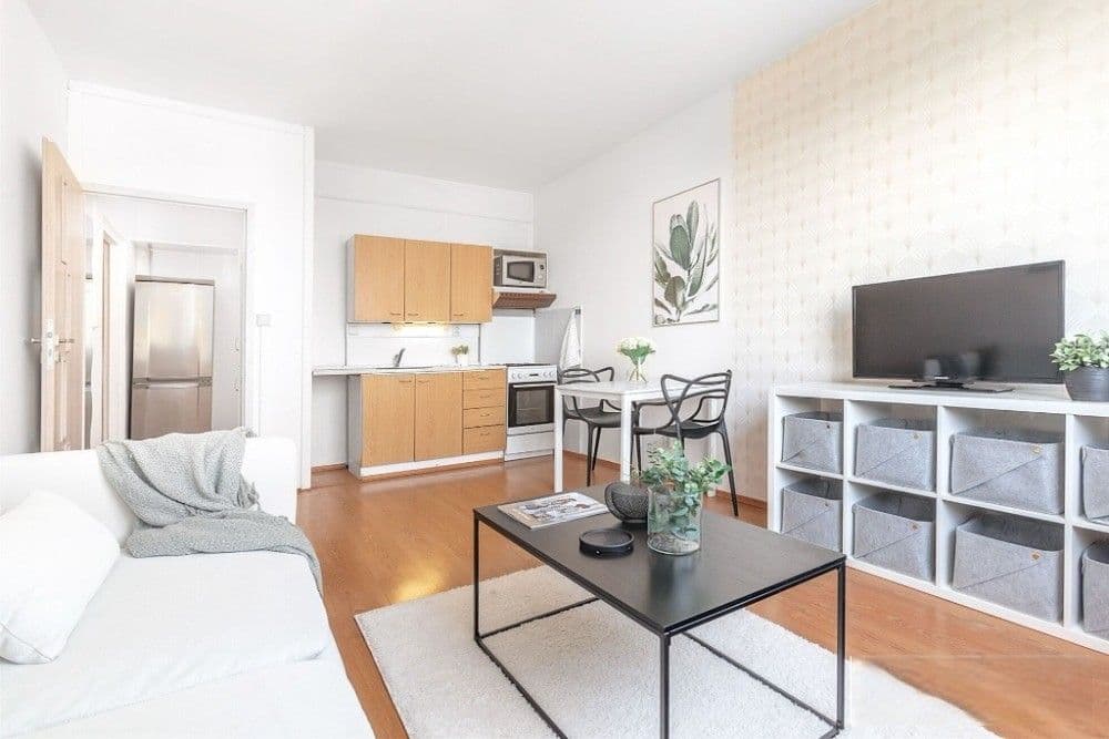 1 bedroom with open-plan kitchen flat to rent, 46 m², Lonkova, Pardubice, Pardubický Region 1 bedroom with open-plan kitchen flat to rent, 46 m², Lonkova, Pardubice, Pardubický Region