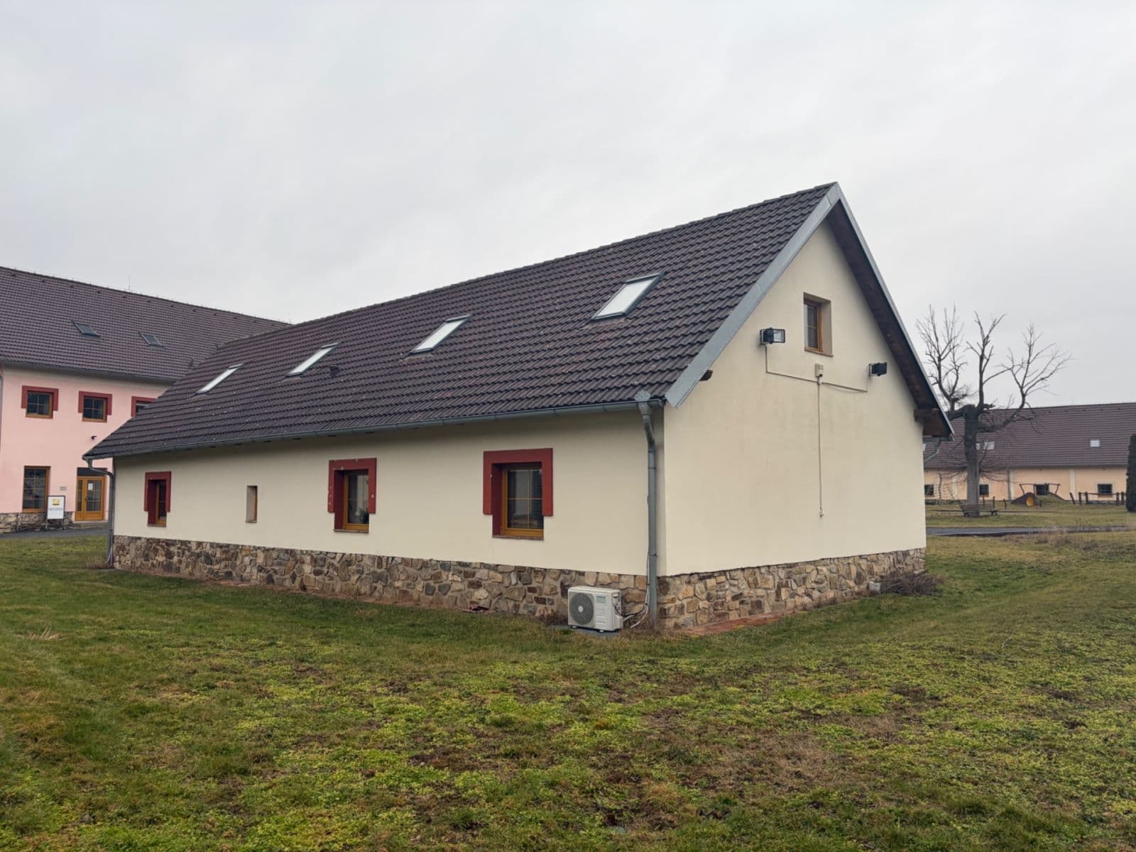 non-residential property to rent, 220 m², K Radotínu, Prague, Prague non-residential property to rent, 220 m², K Radotínu, Prague, Prague