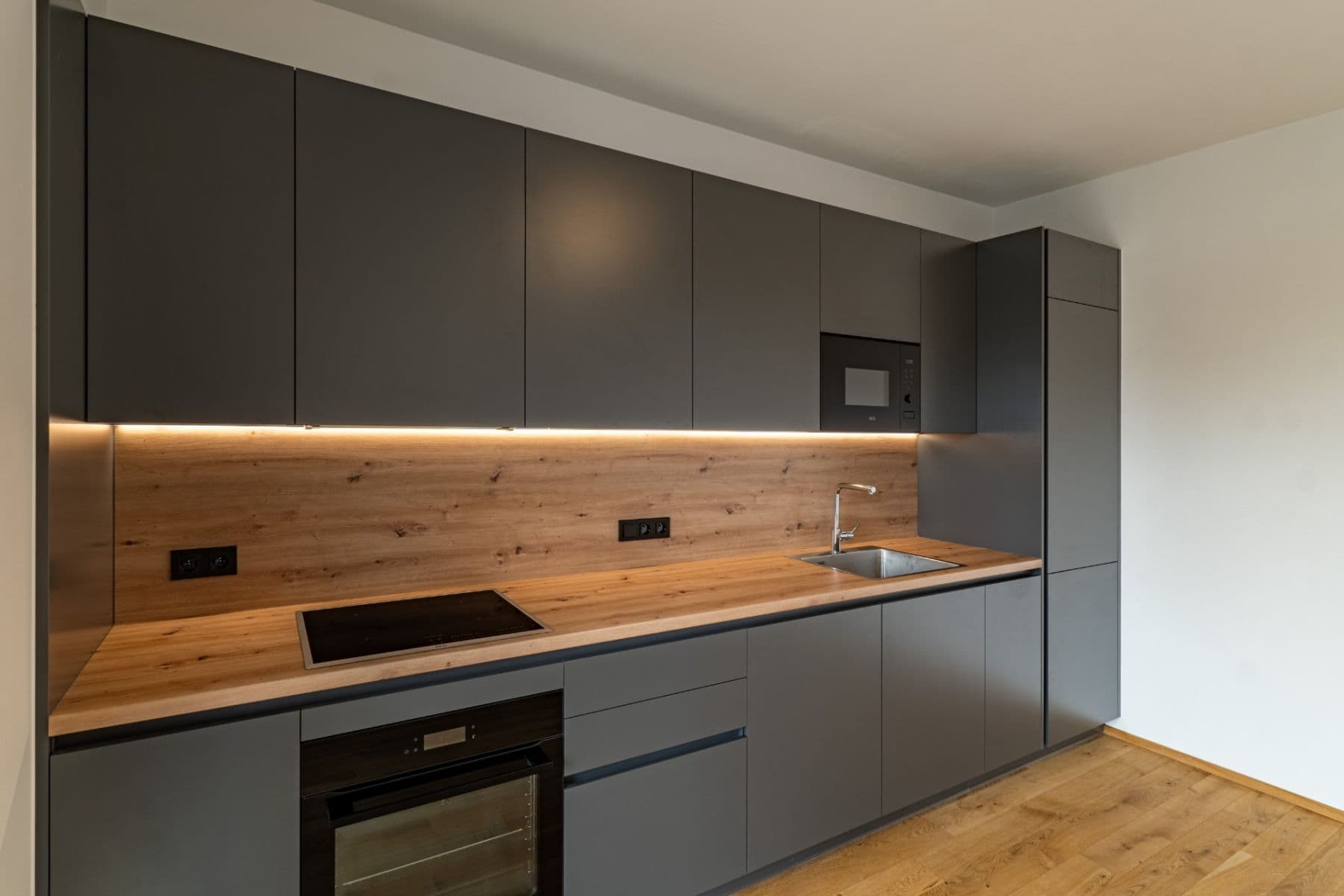 1 bedroom with open-plan kitchen flat for sale, 62 m², Sokolova, Prague, Prague 1 bedroom with open-plan kitchen flat for sale, 62 m², Sokolova, Prague, Prague