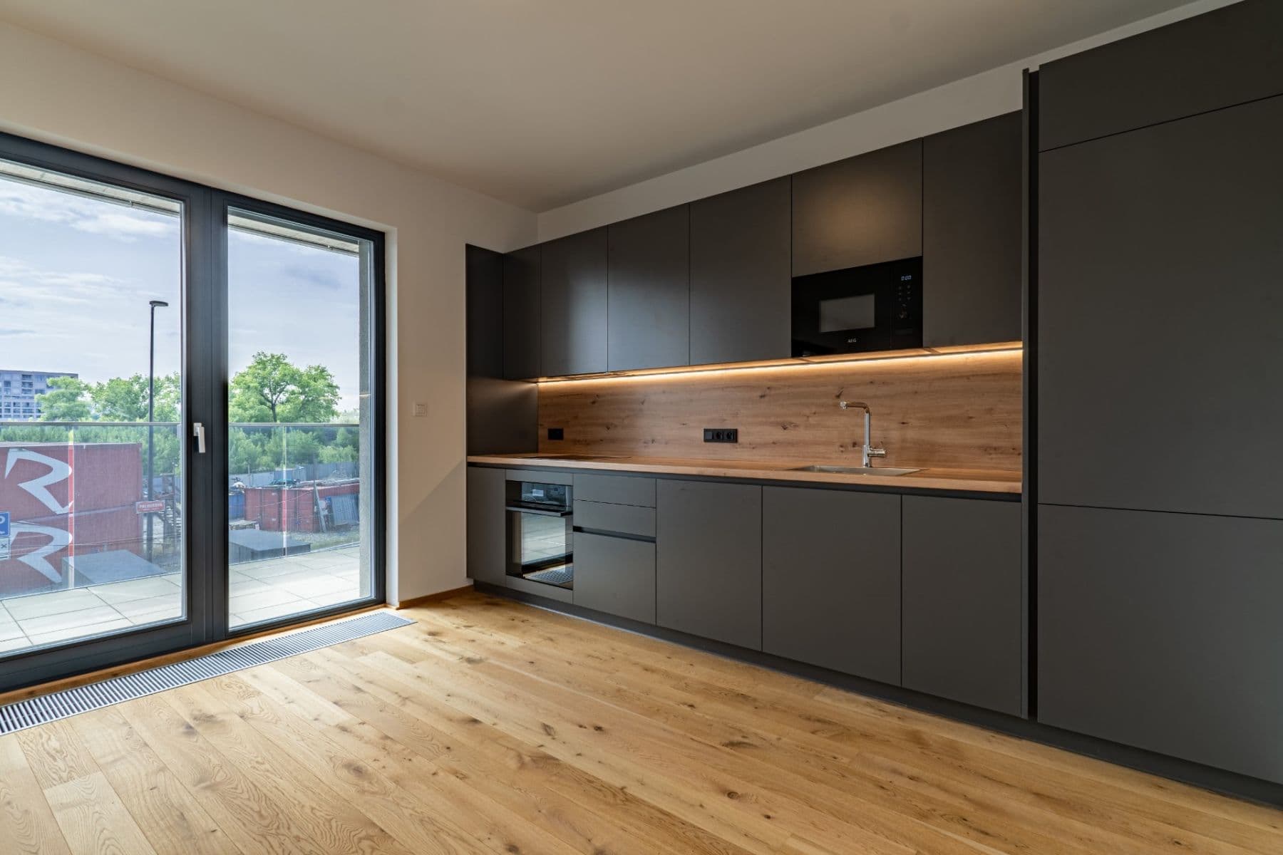 1 bedroom with open-plan kitchen flat for sale, 62 m², Sokolova, Prague, Prague 1 bedroom with open-plan kitchen flat for sale, 62 m², Sokolova, Prague, Prague