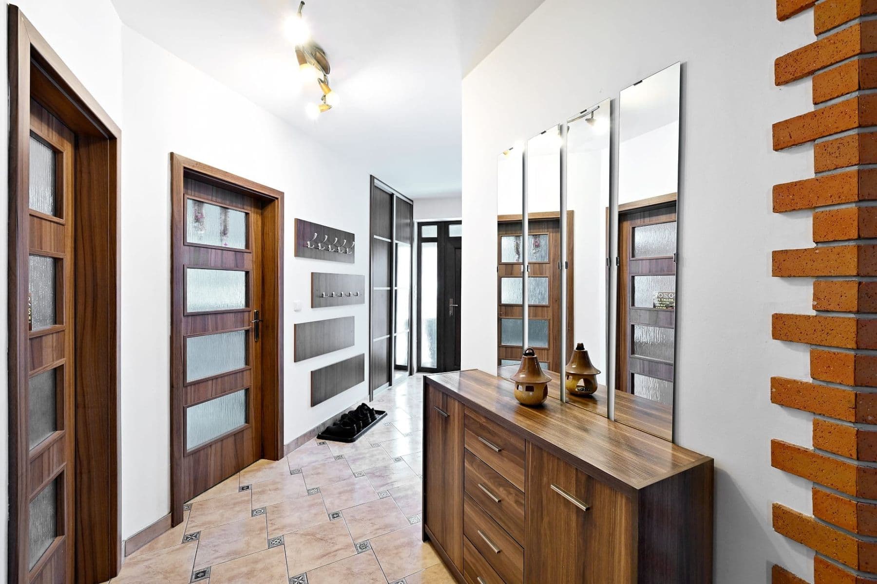 house for sale, 163 m², Slatina, Středočeský Region house for sale, 163 m², Slatina, Středočeský Region