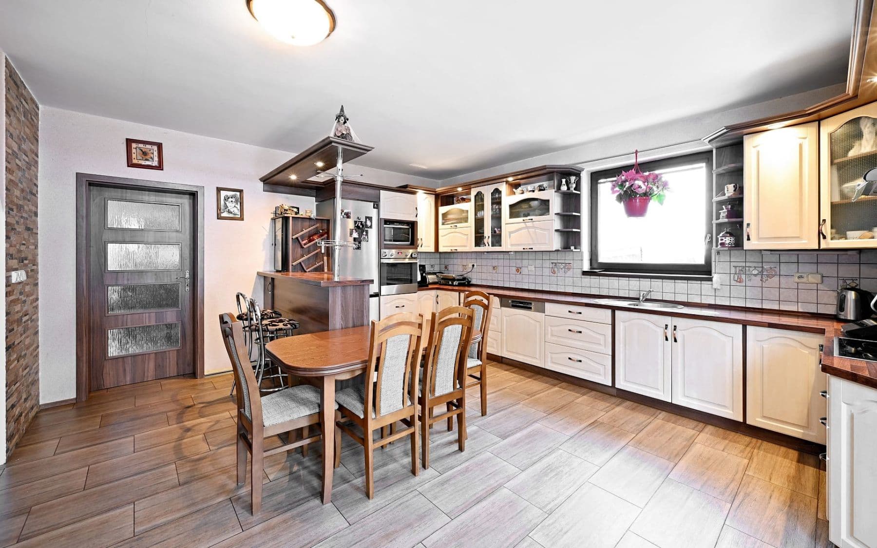 house for sale, 163 m², Slatina, Středočeský Region house for sale, 163 m², Slatina, Středočeský Region