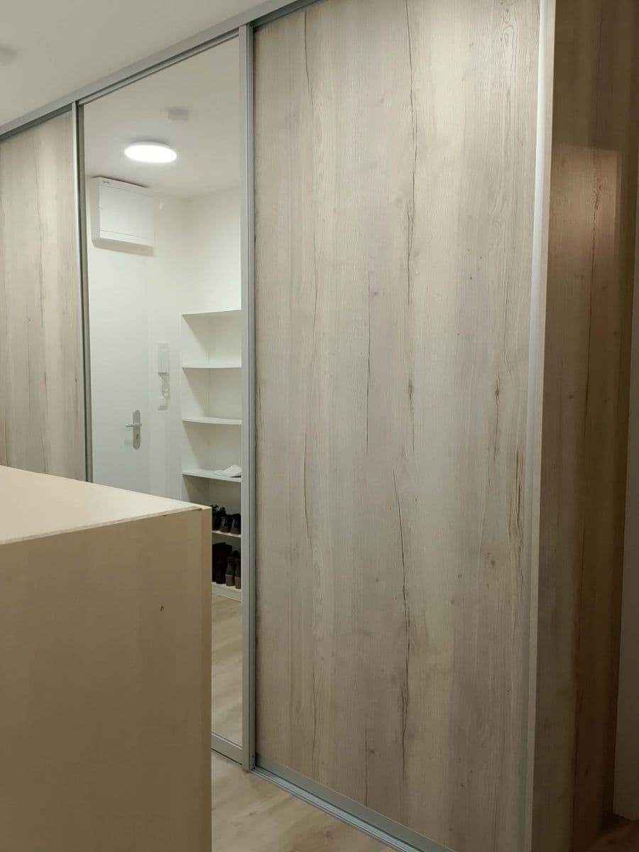 1 bedroom with open-plan kitchen flat for sale, 51 m², Záhoří, Kuřim, Jihomoravský Region 1 bedroom with open-plan kitchen flat for sale, 51 m², Záhoří, Kuřim, Jihomoravský Region