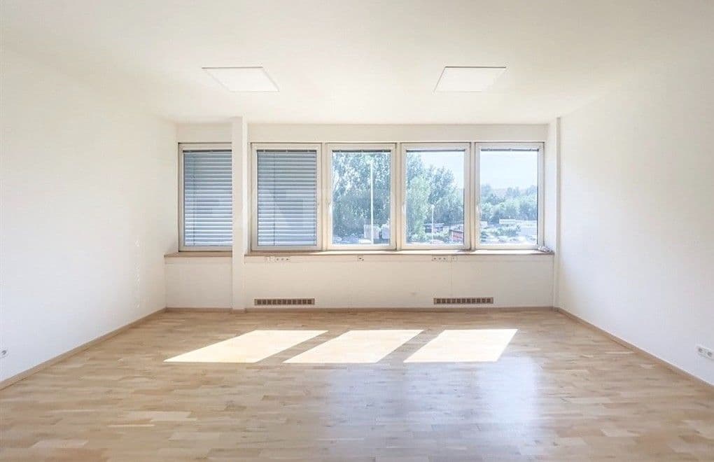 office to rent, 22 m², Jenišovská, Prague, Prague office to rent, 22 m², Jenišovská, Prague, Prague