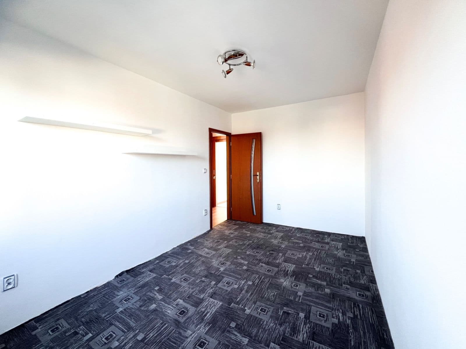 3 bedroom flat to rent, 56 m², Ječná, Hradec Králové, Královéhradecký Region 3 bedroom flat to rent, 56 m², Ječná, Hradec Králové, Královéhradecký Region