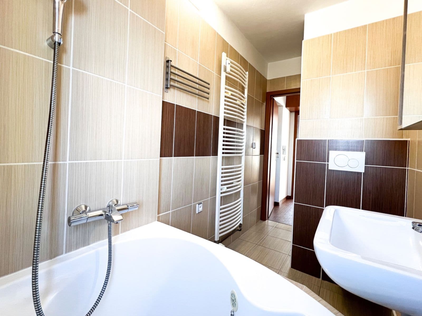 3 bedroom flat to rent, 56 m², Ječná, Hradec Králové, Královéhradecký Region 3 bedroom flat to rent, 56 m², Ječná, Hradec Králové, Královéhradecký Region