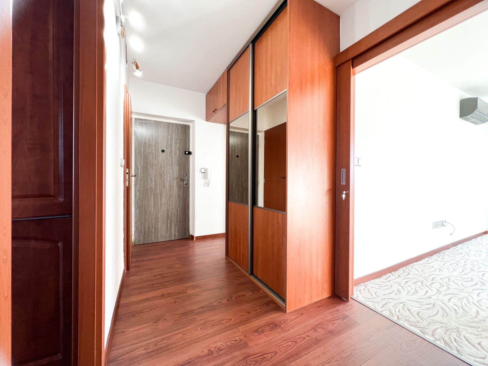 3 bedroom flat to rent, 56 m², Ječná, Hradec Králové, Královéhradecký Region 3 bedroom flat to rent, 56 m², Ječná, Hradec Králové, Královéhradecký Region