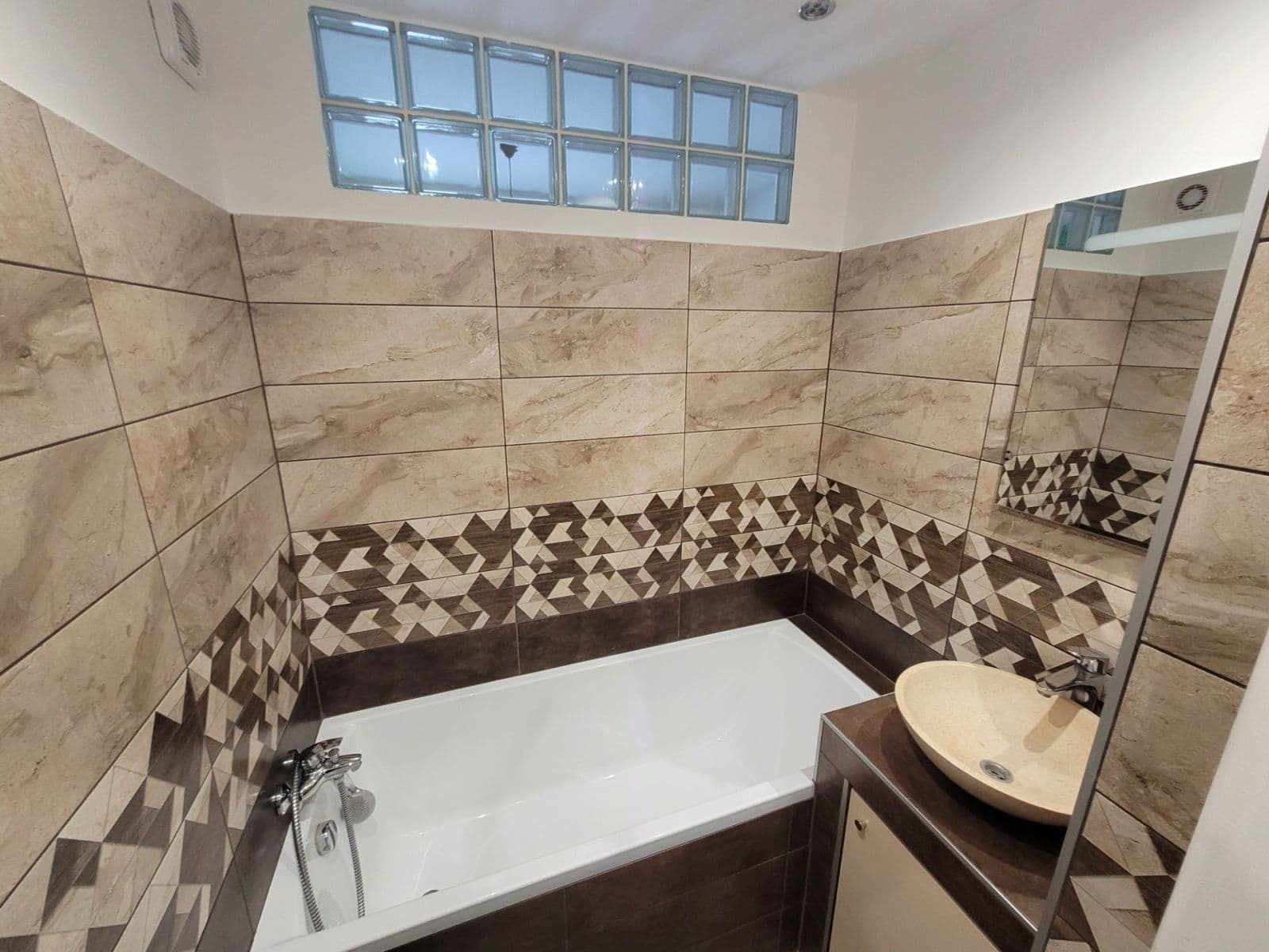 4 bedroom flat for sale, 72 m², Žilinská, Ostrava, Moravskoslezský Region 4 bedroom flat for sale, 72 m², Žilinská, Ostrava, Moravskoslezský Region