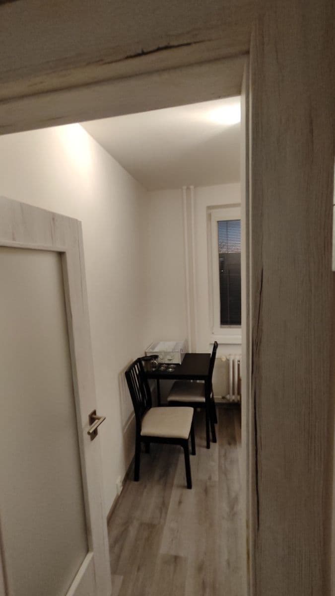 1 bedroom with open-plan kitchen flat to rent, 53 m², Tupolevova, Prague, Prague 1 bedroom with open-plan kitchen flat to rent, 53 m², Tupolevova, Prague, Prague