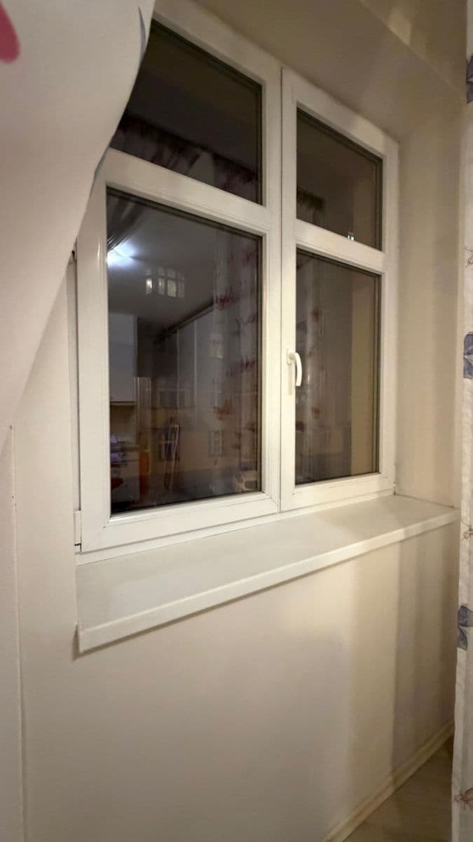 1 bedroom with open-plan kitchen flat to rent, 32 m², Písecká, Prague, Prague 1 bedroom with open-plan kitchen flat to rent, 32 m², Písecká, Prague, Prague