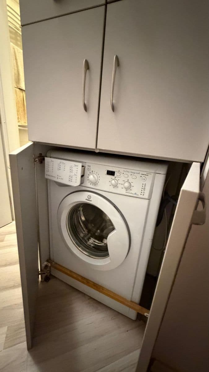 1 bedroom with open-plan kitchen flat to rent, 32 m², Písecká, Prague, Prague 1 bedroom with open-plan kitchen flat to rent, 32 m², Písecká, Prague, Prague