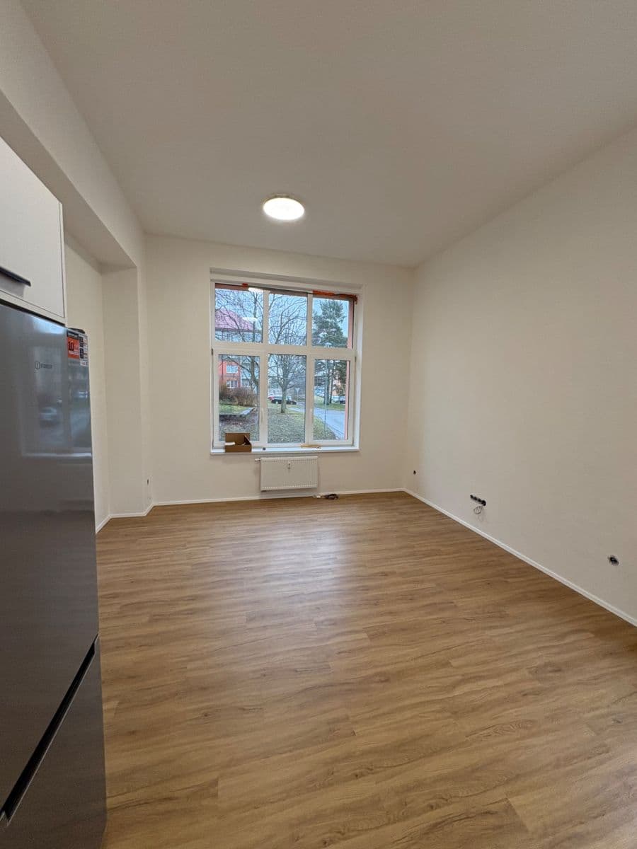 2 bedroom with open-plan kitchen flat to rent, 62 m², Revoluční, Žďár nad Sázavou, Vysočina Region 2 bedroom with open-plan kitchen flat to rent, 62 m², Revoluční, Žďár nad Sázavou, Vysočina Region