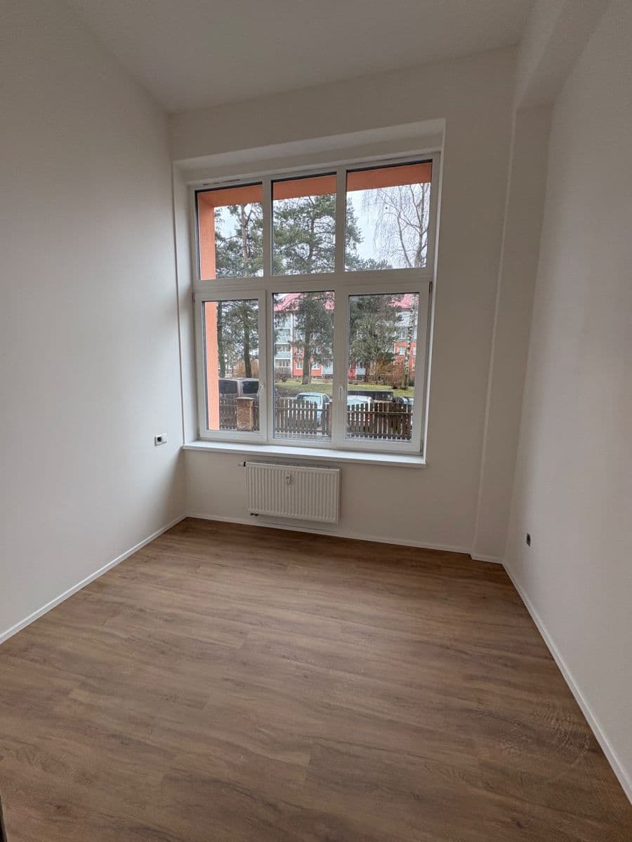 2 bedroom with open-plan kitchen flat to rent, 62 m², Revoluční, Žďár nad Sázavou, Vysočina Region 2 bedroom with open-plan kitchen flat to rent, 62 m², Revoluční, Žďár nad Sázavou, Vysočina Region