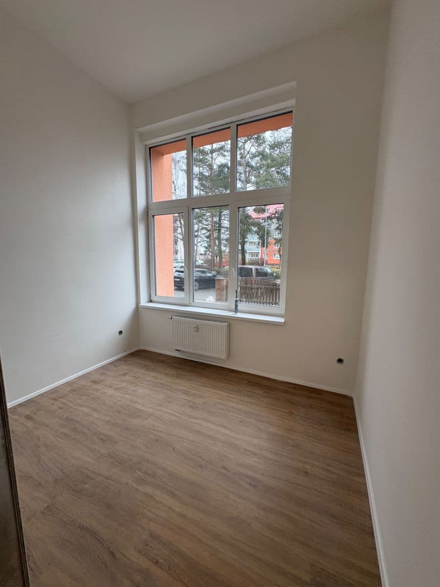 2 bedroom with open-plan kitchen flat to rent, 62 m², Revoluční, Žďár nad Sázavou, Vysočina Region 2 bedroom with open-plan kitchen flat to rent, 62 m², Revoluční, Žďár nad Sázavou, Vysočina Region