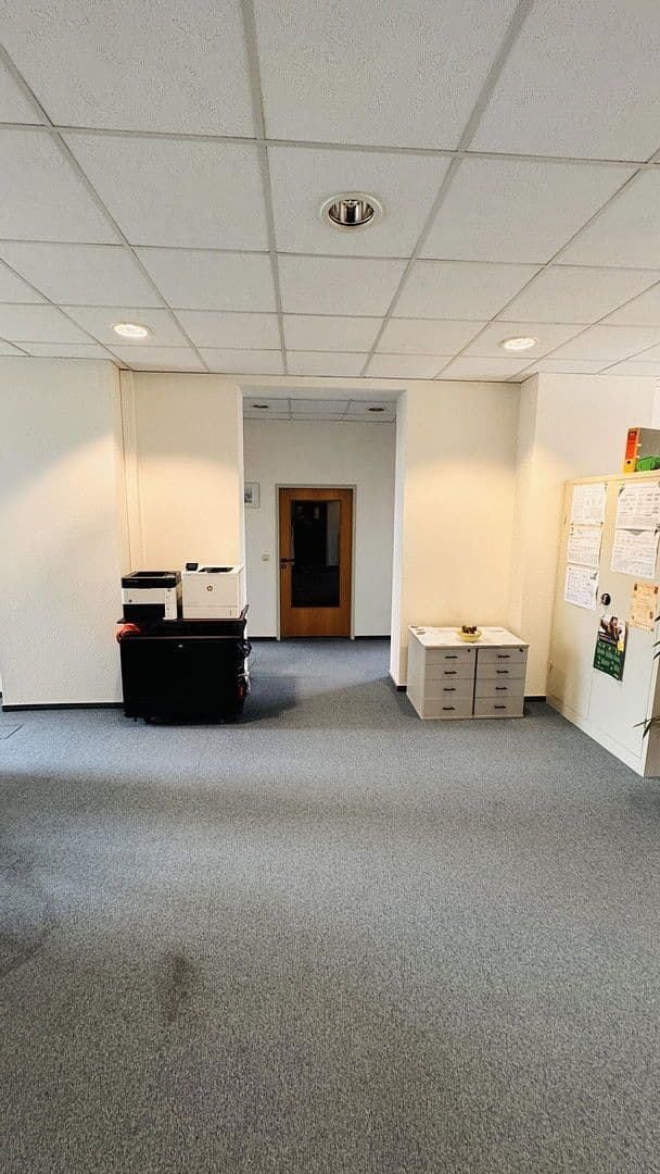 office to rent, 173 m², Marienstr. 4, Neustrelitz, Mecklenburg-Vorpommern office to rent, 173 m², Marienstr. 4, Neustrelitz, Mecklenburg-Vorpommern