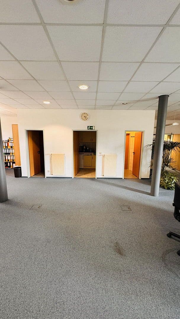 office to rent, 173 m², Marienstr. 4, Neustrelitz, Mecklenburg-Vorpommern office to rent, 173 m², Marienstr. 4, Neustrelitz, Mecklenburg-Vorpommern