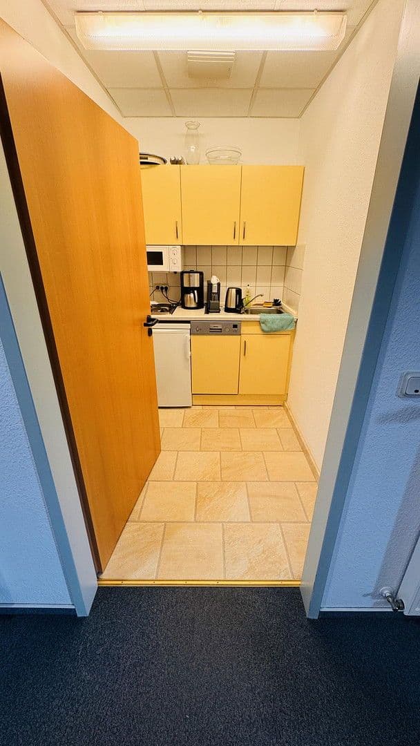 office to rent, 173 m², Marienstr. 4, Neustrelitz, Mecklenburg-Vorpommern office to rent, 173 m², Marienstr. 4, Neustrelitz, Mecklenburg-Vorpommern