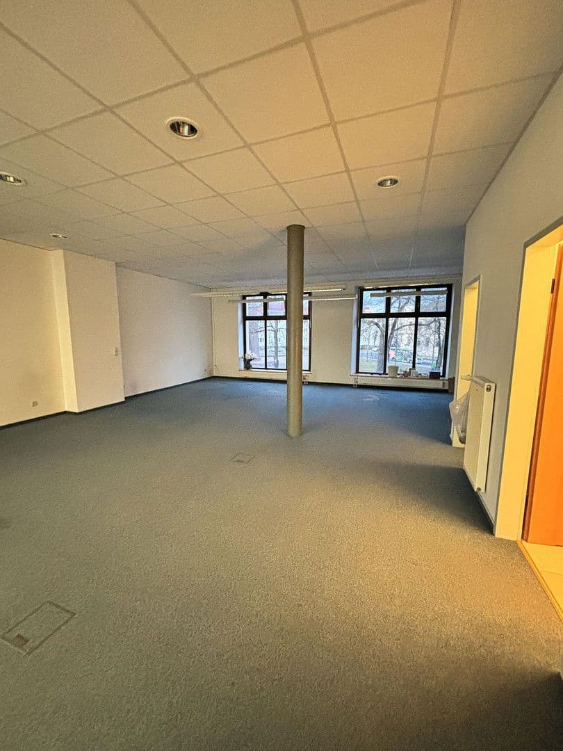 office to rent, 173 m², Marienstr. 4, Neustrelitz, Mecklenburg-Vorpommern office to rent, 173 m², Marienstr. 4, Neustrelitz, Mecklenburg-Vorpommern