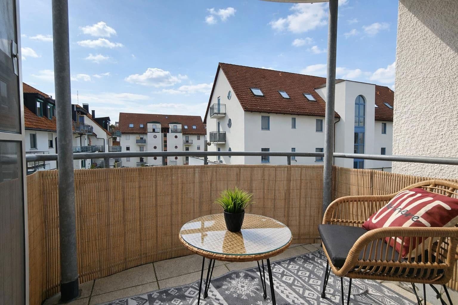 2 bedroom with open-plan kitchen flat for sale, 81 m², Kümmersbruck, Bavaria 2 bedroom with open-plan kitchen flat for sale, 81 m², Kümmersbruck, Bavaria