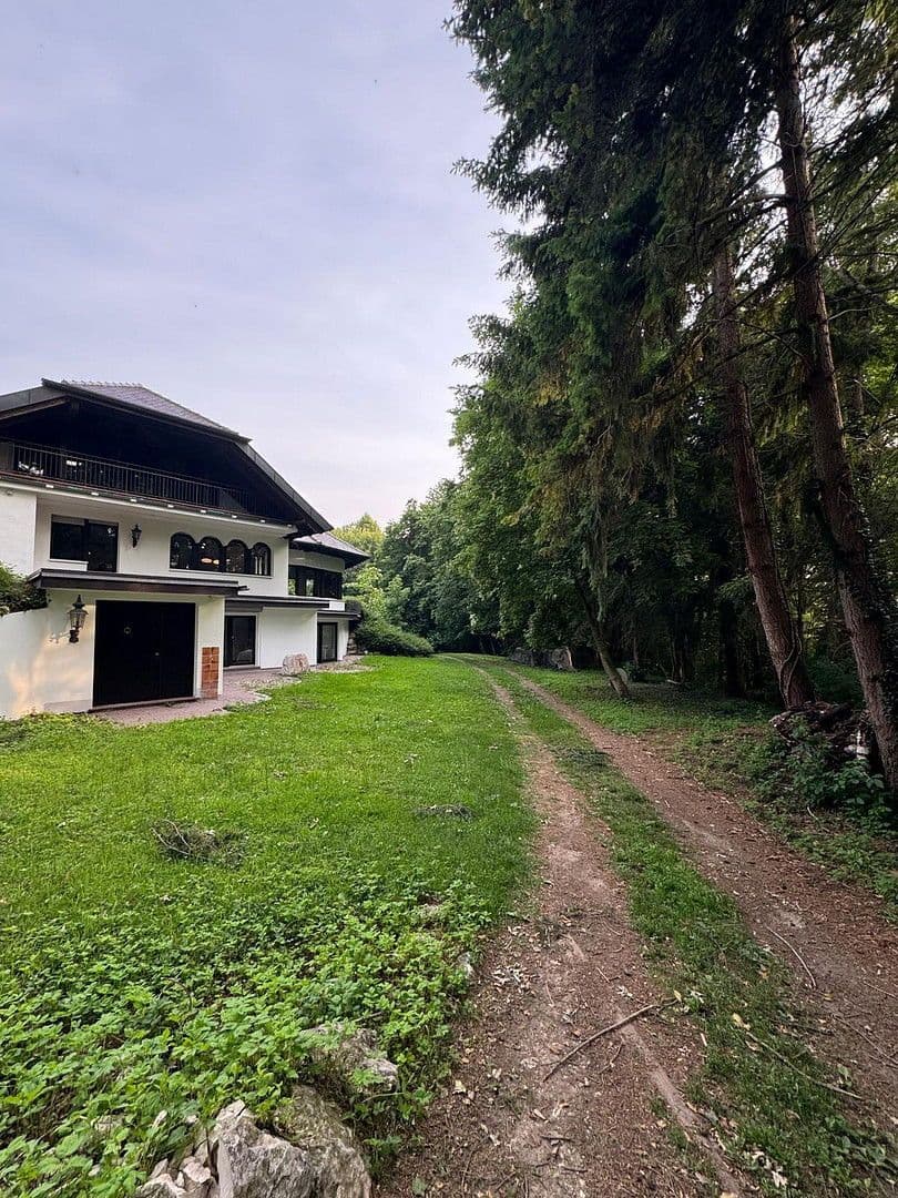 house for sale, 540 m², Waldweg 15, Kötz, Bavaria house for sale, 540 m², Waldweg 15, Kötz, Bavaria