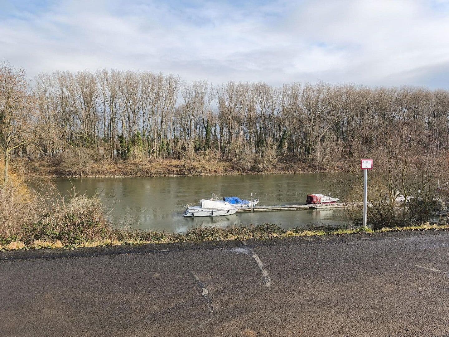 2 bedroom flat to rent, 79 m², Rheinuferweg 44, Bornheim, North Rhine-Westphalia 2 bedroom flat to rent, 79 m², Rheinuferweg 44, Bornheim, North Rhine-Westphalia