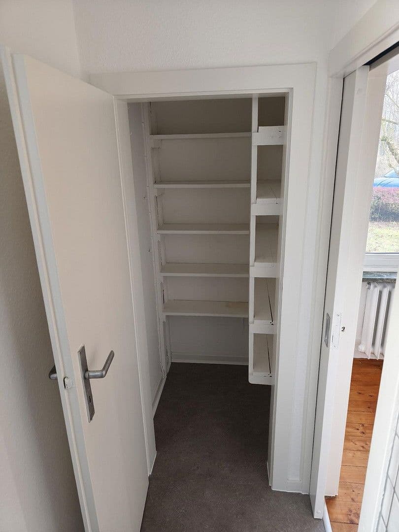 2 bedroom flat to rent, 79 m², Rheinuferweg 44, Bornheim, North Rhine-Westphalia 2 bedroom flat to rent, 79 m², Rheinuferweg 44, Bornheim, North Rhine-Westphalia