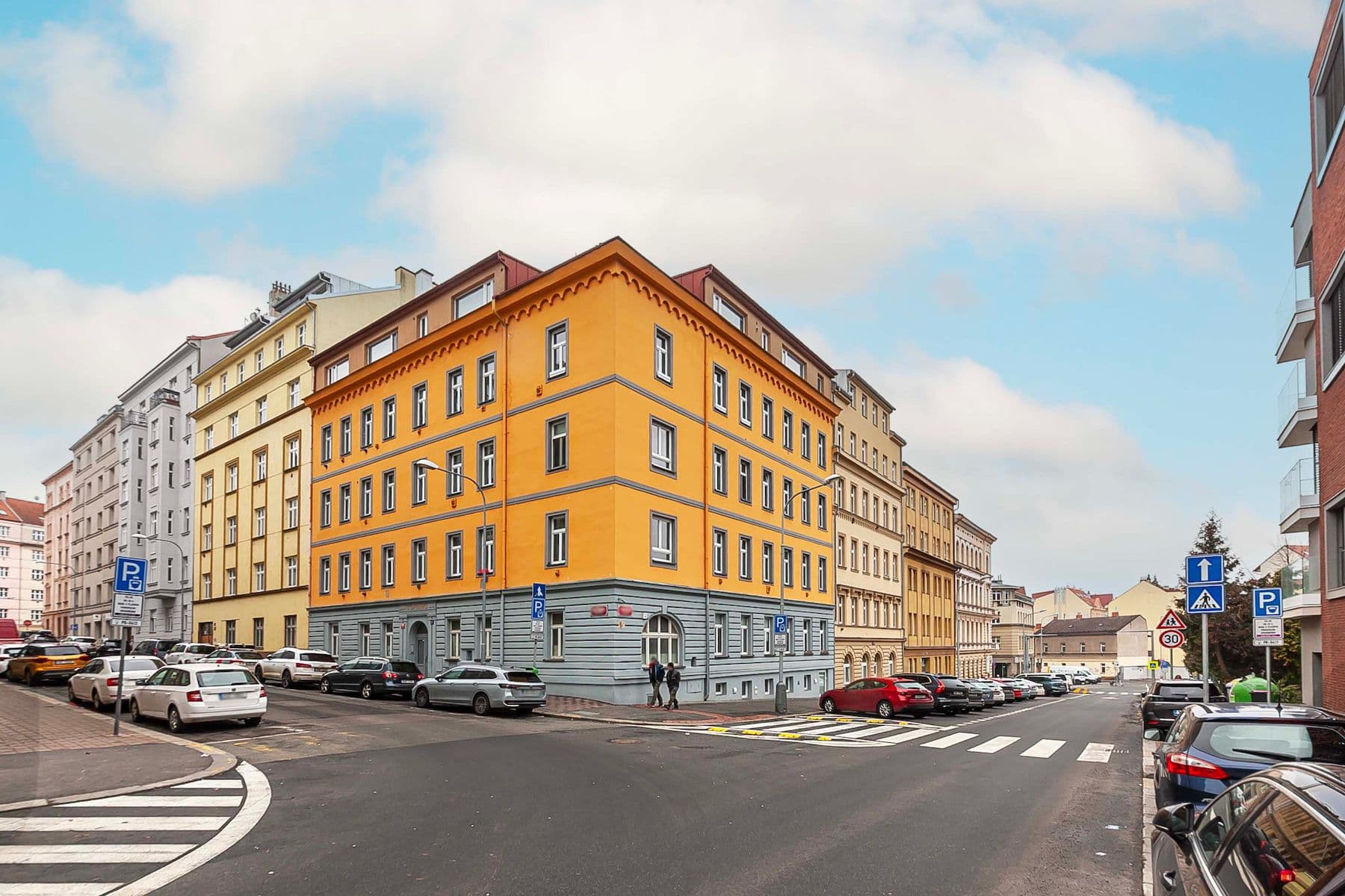 2 bedroom with open-plan kitchen flat for sale, 115 m², Pod Kotlaskou, Prague, Prague 2 bedroom with open-plan kitchen flat for sale, 115 m², Pod Kotlaskou, Prague, Prague