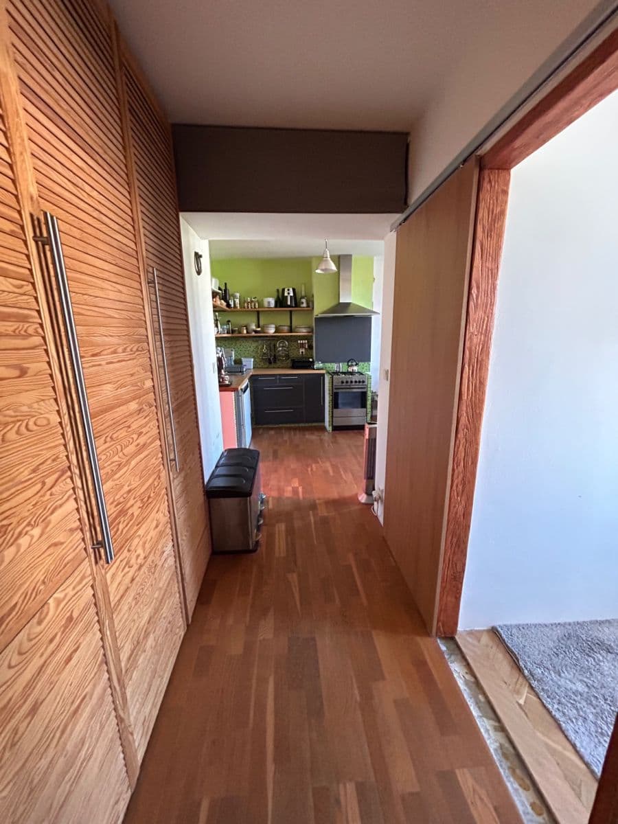 2 bedroom with open-plan kitchen flat to rent, 60 m², Partyzánská, Chomutov, Ústecký Region 2 bedroom with open-plan kitchen flat to rent, 60 m², Partyzánská, Chomutov, Ústecký Region