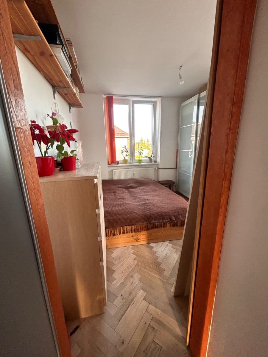 2 bedroom with open-plan kitchen flat to rent, 60 m², Partyzánská, Chomutov, Ústecký Region 2 bedroom with open-plan kitchen flat to rent, 60 m², Partyzánská, Chomutov, Ústecký Region