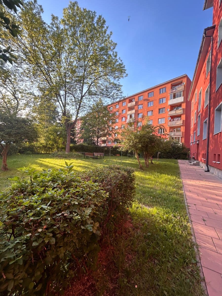 2 bedroom with open-plan kitchen flat to rent, 60 m², Partyzánská, Chomutov, Ústecký Region 2 bedroom with open-plan kitchen flat to rent, 60 m², Partyzánská, Chomutov, Ústecký Region