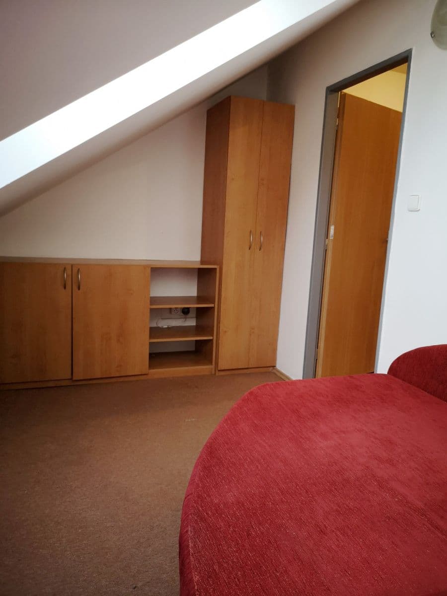 1 bedroom with open-plan kitchen flat to rent, 36 m², Rousínov, Jihomoravský Region 1 bedroom with open-plan kitchen flat to rent, 36 m², Rousínov, Jihomoravský Region