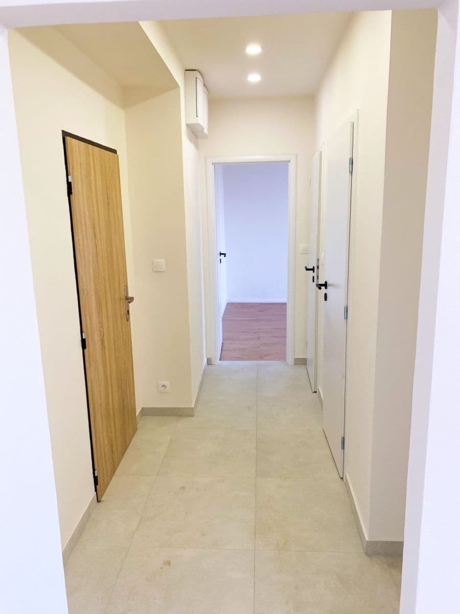 2 bedroom flat to rent, 52 m², Osiková, Prague, Prague 2 bedroom flat to rent, 52 m², Osiková, Prague, Prague