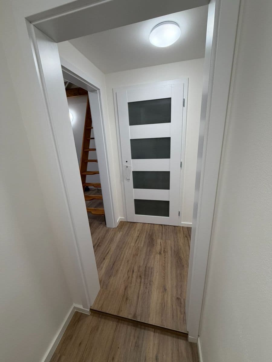 1 bedroom with open-plan kitchen flat to rent, 50 m², Alešova, Ústí nad Labem, Ústecký Region 1 bedroom with open-plan kitchen flat to rent, 50 m², Alešova, Ústí nad Labem, Ústecký Region