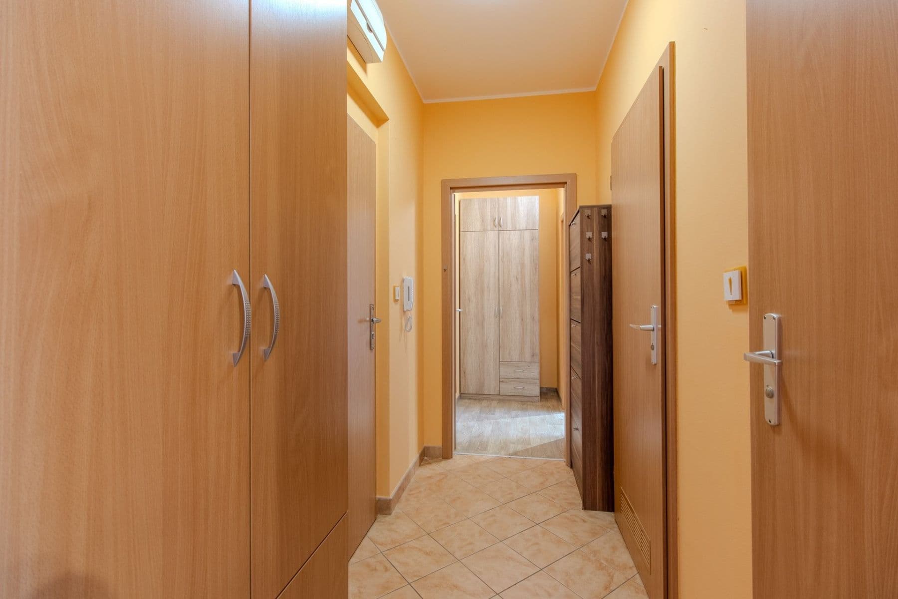 2 bedroom flat to rent, 52 m², U Kasáren, Mladá Boleslav, Středočeský Region 2 bedroom flat to rent, 52 m², U Kasáren, Mladá Boleslav, Středočeský Region