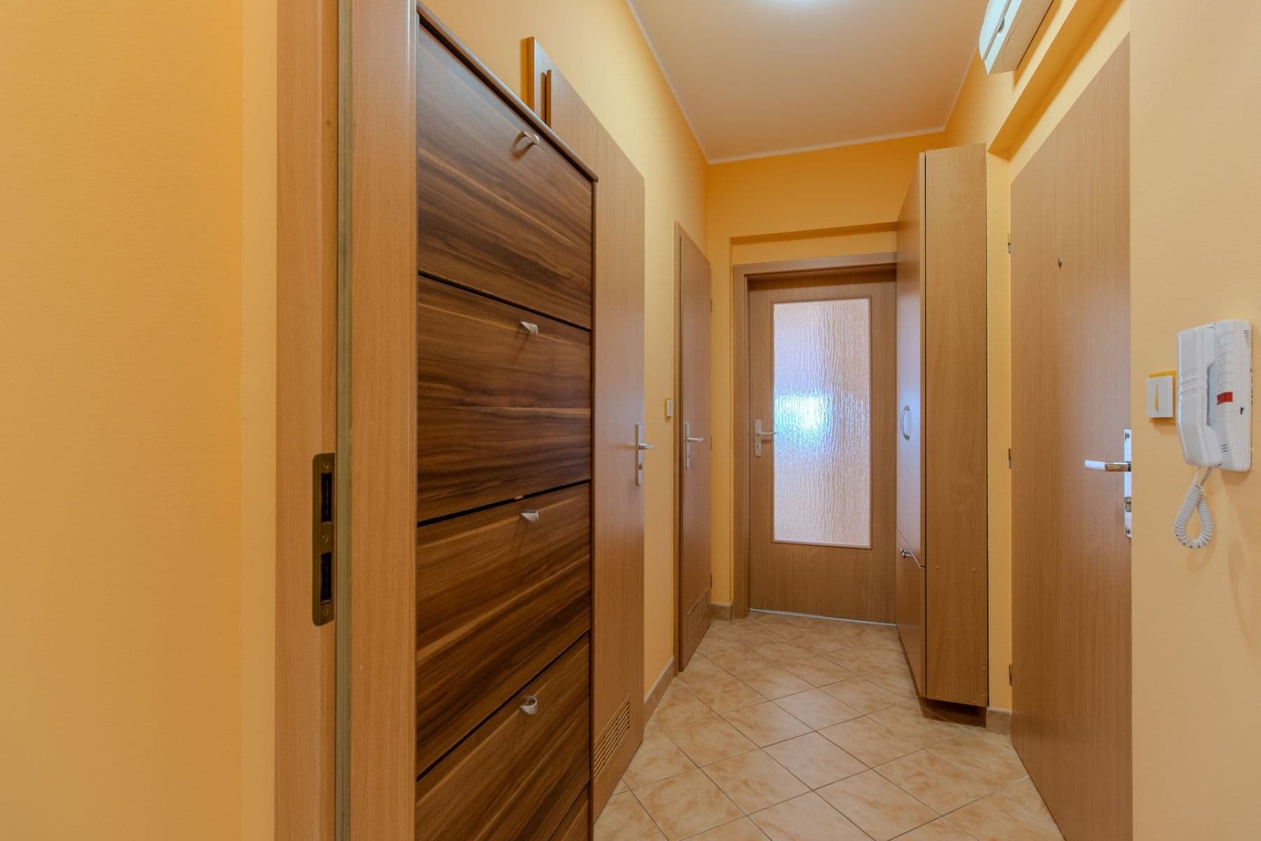 2 bedroom flat to rent, 52 m², U Kasáren, Mladá Boleslav, Středočeský Region 2 bedroom flat to rent, 52 m², U Kasáren, Mladá Boleslav, Středočeský Region