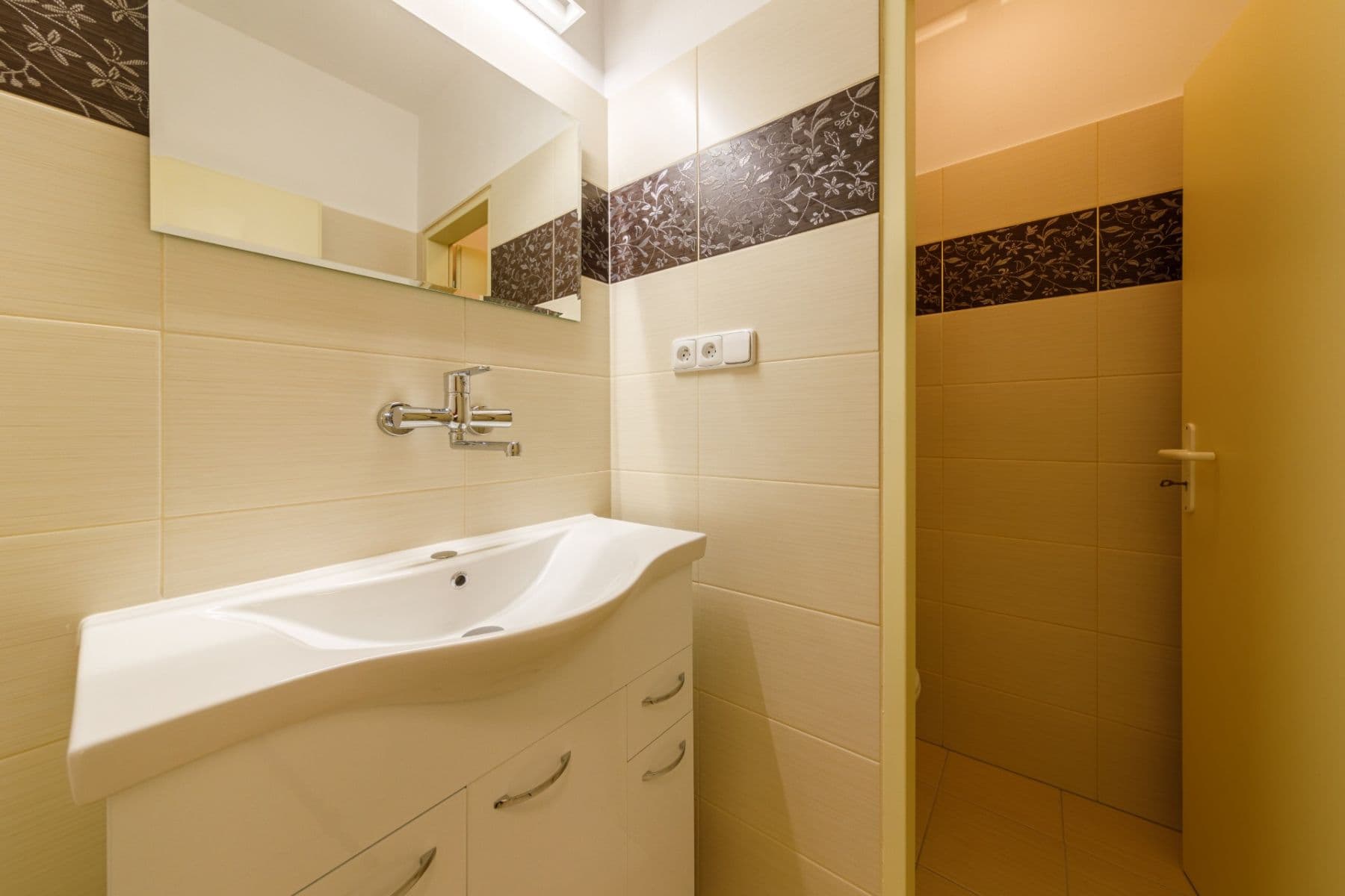 2 bedroom flat to rent, 103 m², Náměstí Přemysla Otakara Ⅱ., České Budějovice, Jihočeský Region 2 bedroom flat to rent, 103 m², Náměstí Přemysla Otakara Ⅱ., České Budějovice, Jihočeský Region