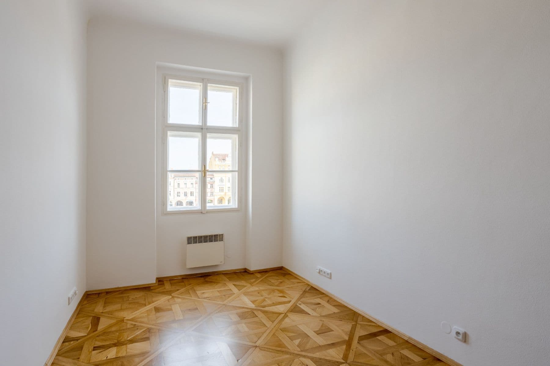 2 bedroom flat to rent, 103 m², Náměstí Přemysla Otakara Ⅱ., České Budějovice, Jihočeský Region 2 bedroom flat to rent, 103 m², Náměstí Přemysla Otakara Ⅱ., České Budějovice, Jihočeský Region