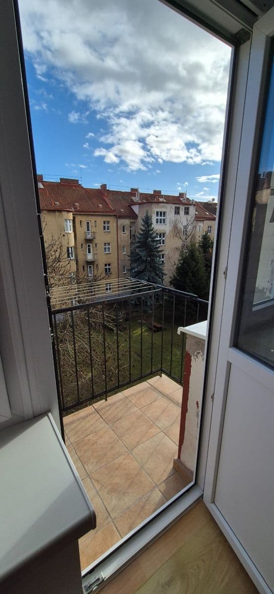 Studio flat for sale, 37 m², Prouzova, Prague, Prague Studio flat for sale, 37 m², Prouzova, Prague, Prague