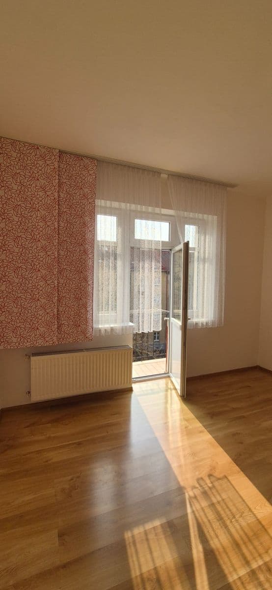 Studio flat for sale, 37 m², Prouzova, Prague, Prague Studio flat for sale, 37 m², Prouzova, Prague, Prague