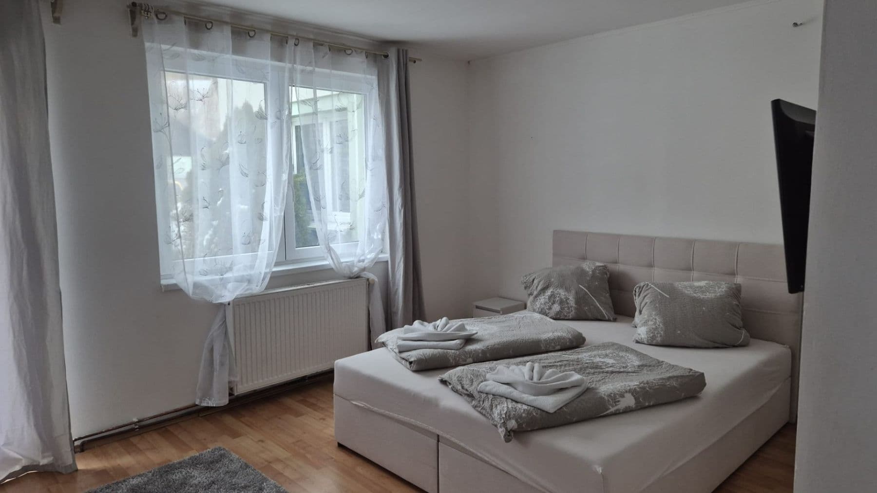 house to rent, 440 m², Údolní, Úštěk, Ústecký Region house to rent, 440 m², Údolní, Úštěk, Ústecký Region