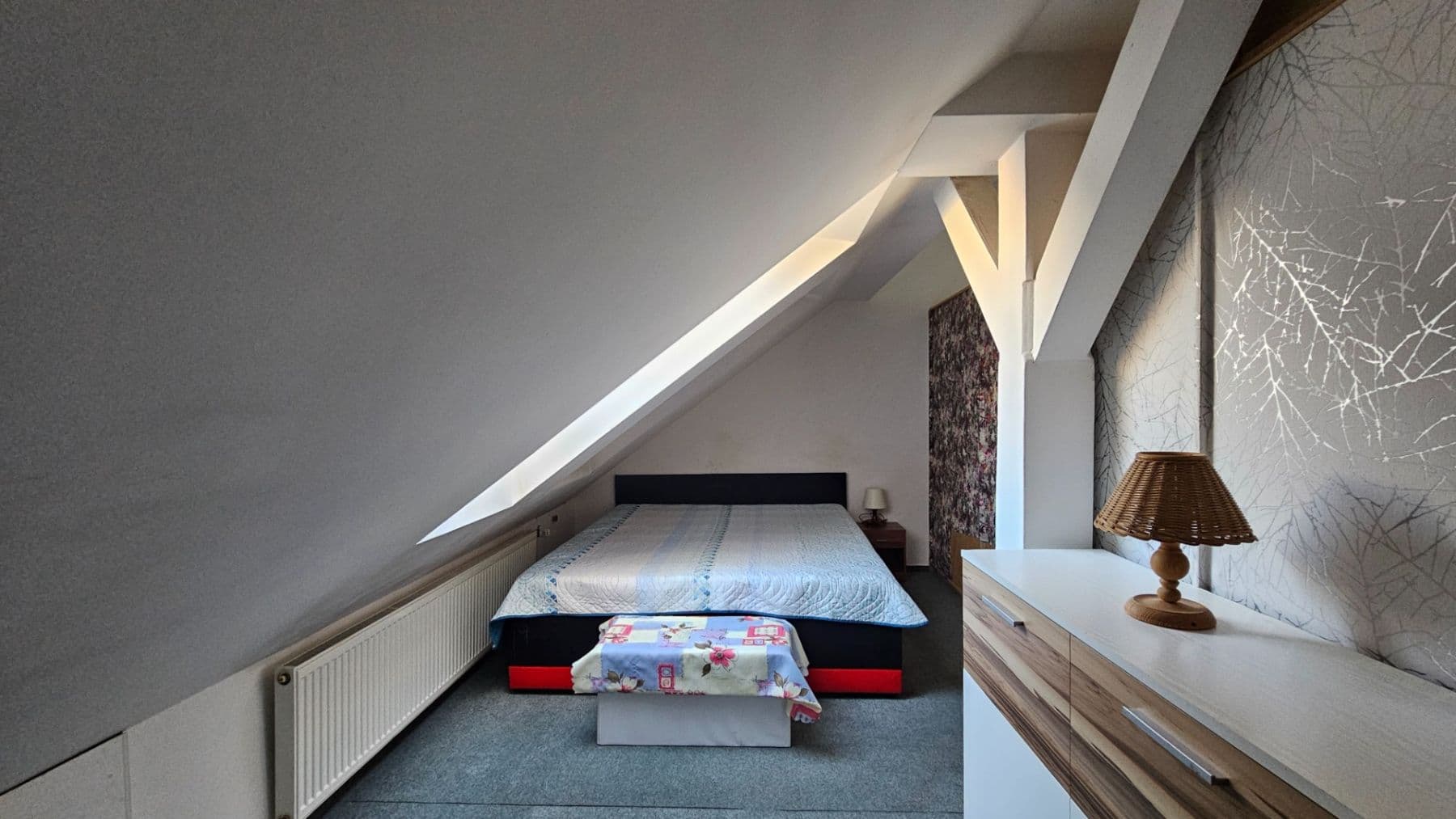 1 bedroom with open-plan kitchen flat to rent, 75 m², Bělohorská, Prague, Prague 1 bedroom with open-plan kitchen flat to rent, 75 m², Bělohorská, Prague, Prague