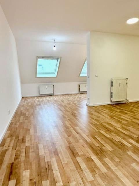 1 bedroom with open-plan kitchen flat to rent, 80 m², Frankfurt, Hesse 1 bedroom with open-plan kitchen flat to rent, 80 m², Frankfurt, Hesse
