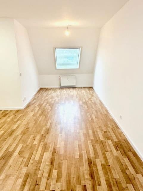 1 bedroom with open-plan kitchen flat to rent, 80 m², Frankfurt, Hesse 1 bedroom with open-plan kitchen flat to rent, 80 m², Frankfurt, Hesse